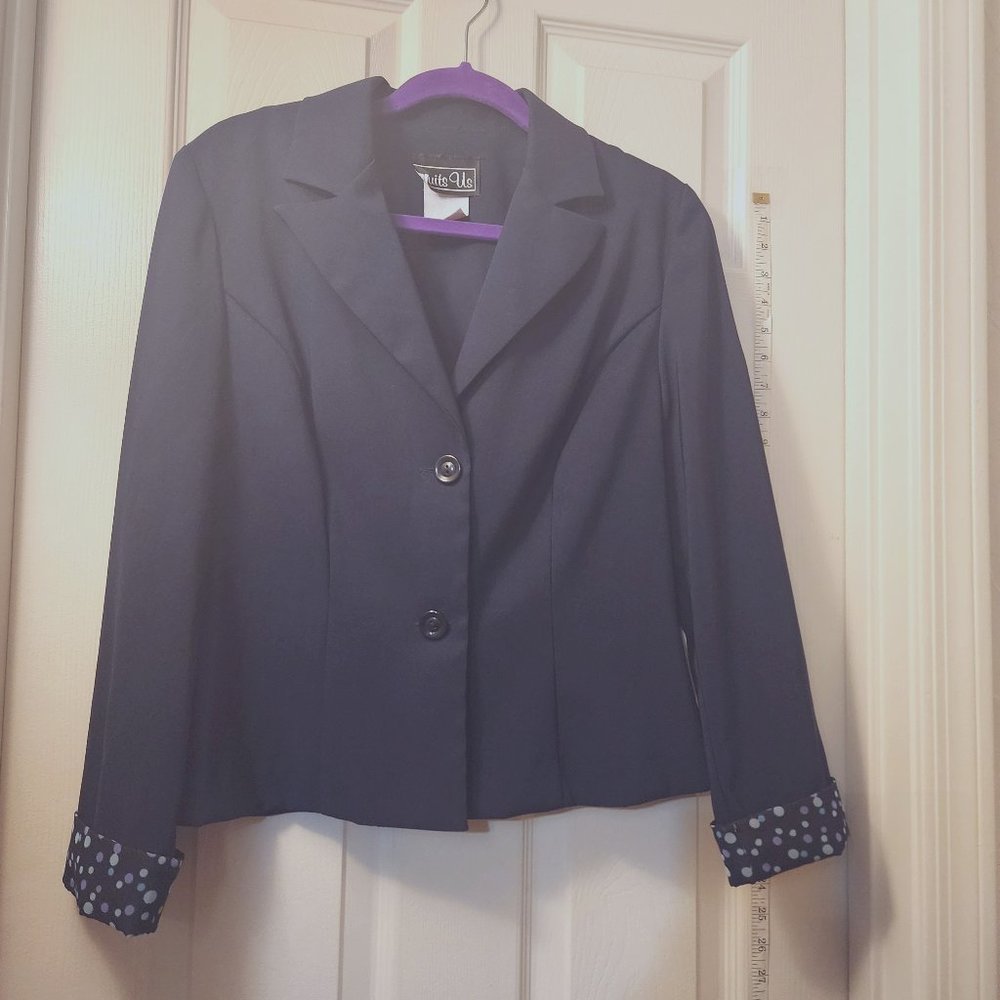 SUITS US,  NAVY BLUE JACKET , SIZE 9/10